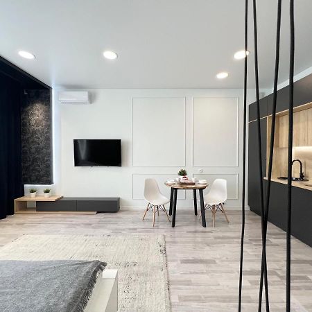 Апартаменты Lux พาฟโลดาร์ ภายนอก รูปภาพ