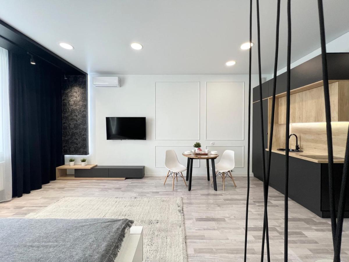 Апартаменты Lux พาฟโลดาร์ ภายนอก รูปภาพ